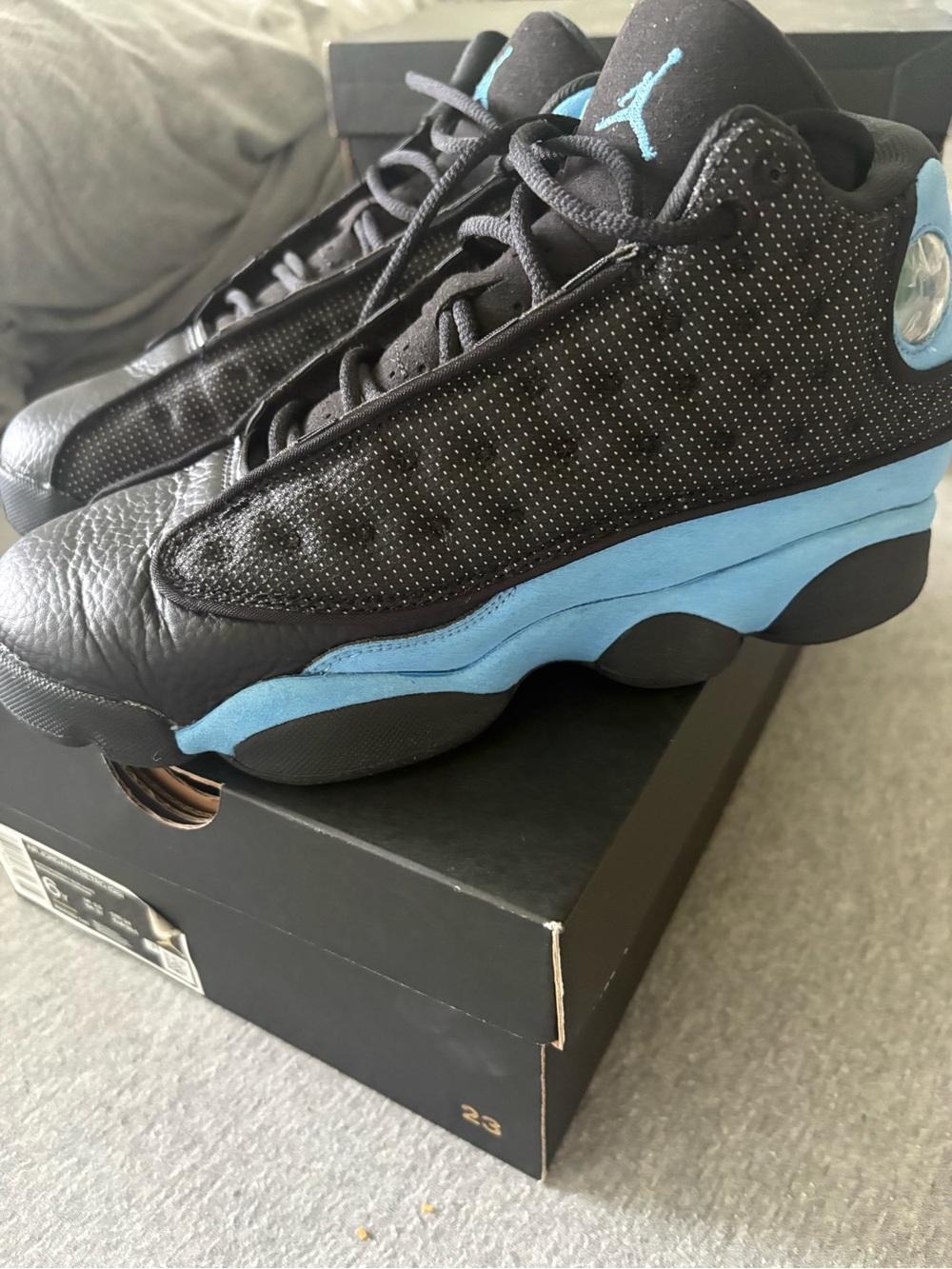 Jordan Air Jordan 13 Retro (GS) - Black and University Blue